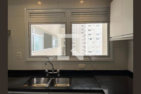 Apartamento à venda com 242m², 4 quartos e 3 vagas Apartamento à venda com 242m², 4 quartos e 3 vagasCozinha