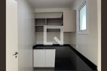 Apartamento à venda com 242m², 4 quartos e 3 vagas Apartamento à venda com 242m², 4 quartos e 3 vagasCozinha