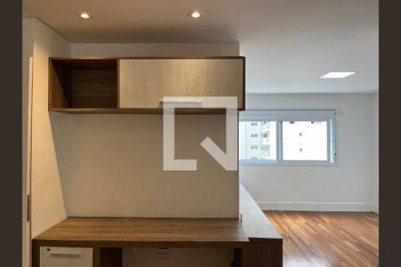 Apartamento à venda com 242m², 4 quartos e 3 vagas Apartamento à venda com 242m², 4 quartos e 3 vagasSuíte 2