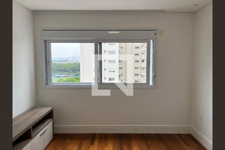 Apartamento à venda com 242m², 4 quartos e 3 vagas Apartamento à venda com 242m², 4 quartos e 3 vagasSuíte 2