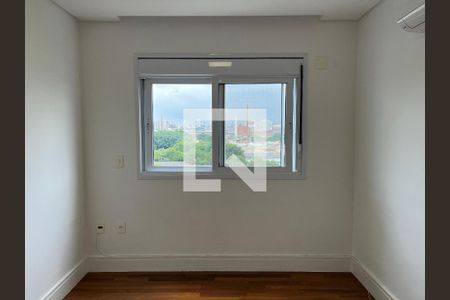 Apartamento à venda com 242m², 4 quartos e 3 vagas Apartamento à venda com 242m², 4 quartos e 3 vagasQuarto 1