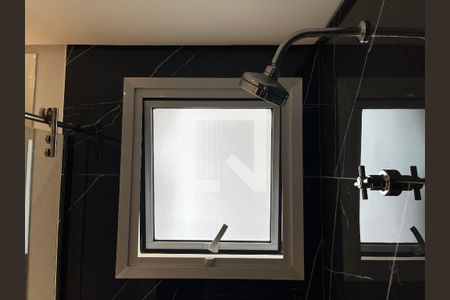 Apartamento à venda com 242m², 4 quartos e 3 vagas Apartamento à venda com 242m², 4 quartos e 3 vagasBanheiro da Suíte 2