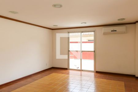 Apartamento à venda com 90m², 2 quartos e sem vagaÁrea comum - Salão de festas