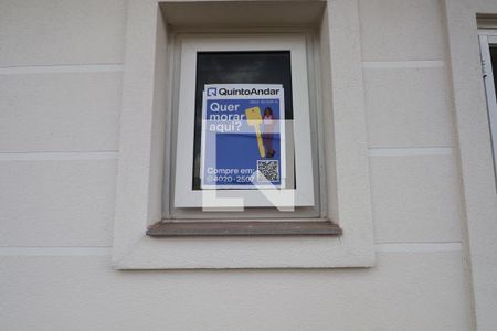 Casa de condomínio à venda com 158m², 3 quartos e 2 vagasPlaca