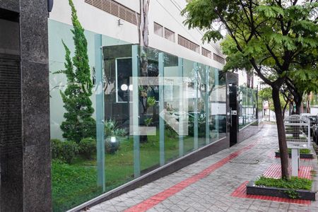 Apartamento à venda com 67m², 3 quartos e 2 vagasFachada