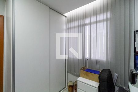 Apartamento à venda com 67m², 3 quartos e 2 vagasQuarto 2