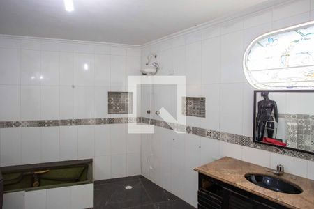 Casa à venda com 346m², 3 quartos e 2 vagasBanheiro da Suíte