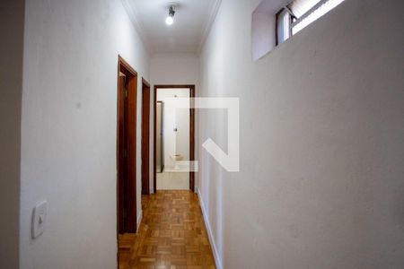 Casa à venda com 346m², 3 quartos e 2 vagasCorredor