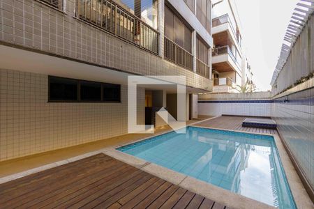 Apartamento à venda com 86m², 3 quartos e 2 vagasÁrea Comum Piscina