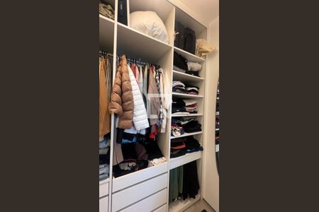 Apartamento para alugar com 73m², 1 quarto e 2 vagasCloset da suíte