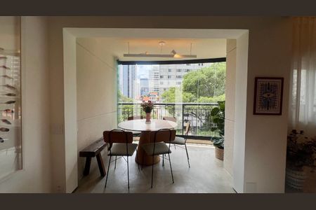 Apartamento para alugar com 73m², 1 quarto e 2 vagasVaranda