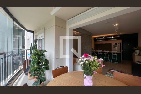 Apartamento para alugar com 73m², 1 quarto e 2 vagasVaranda