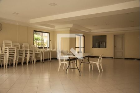 Apartamento à venda com 102m², 3 quartos e 2 vagasÁrea comum - Salão de festas