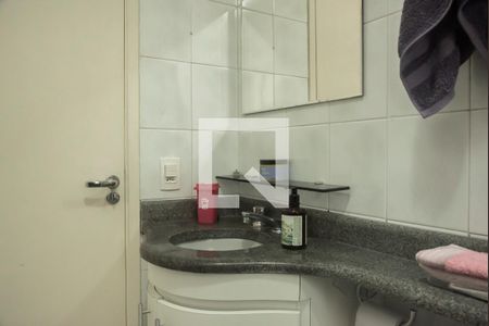 Apartamento à venda com 102m², 3 quartos e 2 vagasBanheiro