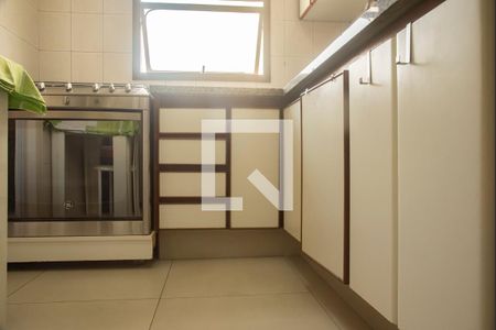 Apartamento à venda com 102m², 3 quartos e 2 vagasCozinha