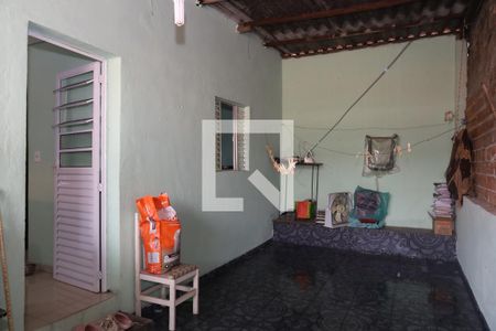 Casa à venda com 250m², 3 quartos e 2 vagasÁrea de Serviço