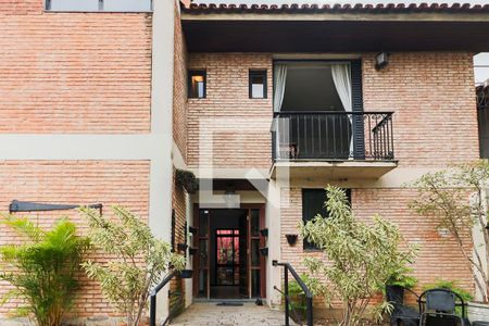 Casa à venda com 230m², 5 quartos e 3 vagasFachada