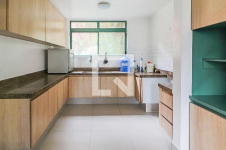 Casa à venda com 230m², 5 quartos e 3 vagasCozinha