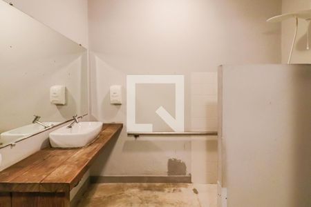 Casa à venda com 230m², 5 quartos e 3 vagasBanheiro da Suíte 1