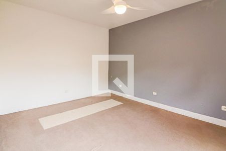 Casa à venda com 230m², 5 quartos e 3 vagasQuarto Duplo com Banheiro