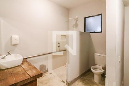 Casa à venda com 230m², 5 quartos e 3 vagasBanheiro da Suíte 1