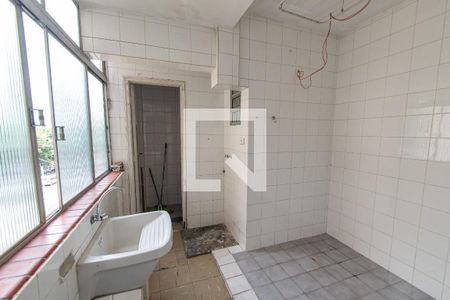 Apartamento à venda com 112m², 2 quartos e 1 vagaÁrea de serviço