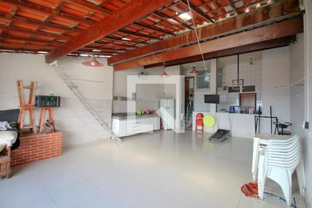 Casa à venda com 292m², 3 quartos e 2 vagasÁrea privativa