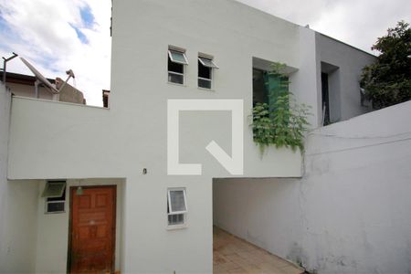Casa à venda com 292m², 3 quartos e 2 vagasFachada