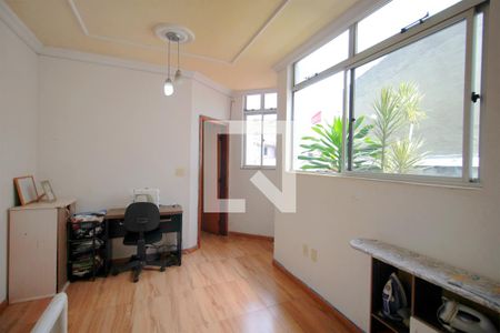 Casa à venda com 292m², 3 quartos e 2 vagasSala de Estar 2