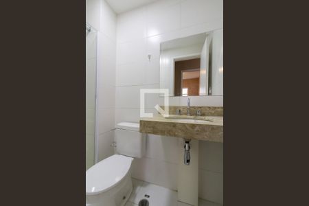 Apartamento para alugar com 59m², 2 quartos e 1 vaga Apartamento para alugar com 59m², 2 quartos e 1 vagaBanheiro