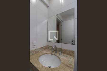 Apartamento para alugar com 59m², 2 quartos e 1 vaga Apartamento para alugar com 59m², 2 quartos e 1 vagaBanheiro da Suíte