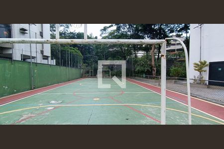 Apartamento para alugar com 330m², 4 quartos e 6 vagas Apartamento para alugar com 330m², 4 quartos e 6 vagasÁrea comum