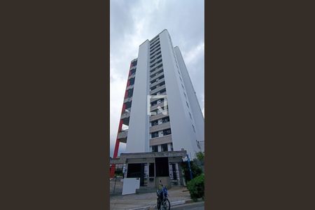 Apartamento para alugar com 330m², 4 quartos e 6 vagas Apartamento para alugar com 330m², 4 quartos e 6 vagasFachada