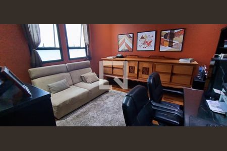 Apartamento para alugar com 330m², 4 quartos e 6 vagas Apartamento para alugar com 330m², 4 quartos e 6 vagasEscritório