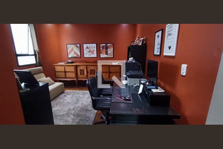 Apartamento para alugar com 330m², 4 quartos e 6 vagas Apartamento para alugar com 330m², 4 quartos e 6 vagasEscritório