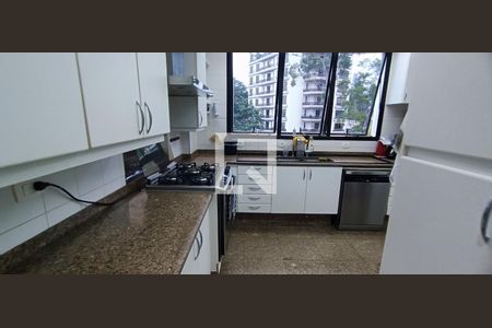 Apartamento para alugar com 330m², 4 quartos e 6 vagas Apartamento para alugar com 330m², 4 quartos e 6 vagasCozinha