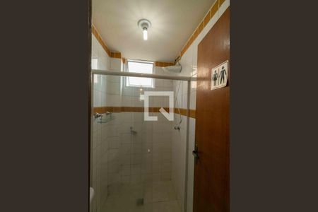 Studio para alugar com 37m², 1 quarto e 1 vaga Studio para alugar com 37m², 1 quarto e 1 vagaBanheiro