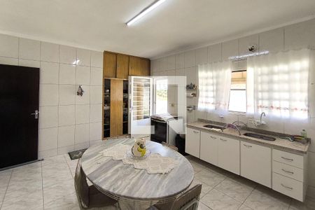 Casa de condomínio à venda com 1000m², 4 quartos e 4 vagasCozinha