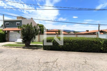 Casa de condomínio à venda com 1000m², 4 quartos e 4 vagasFachada