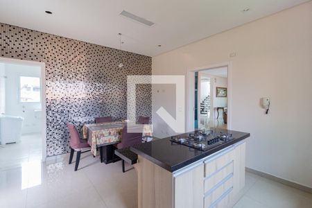 Casa para alugar com 500m², 6 quartos e 8 vagasCozinha