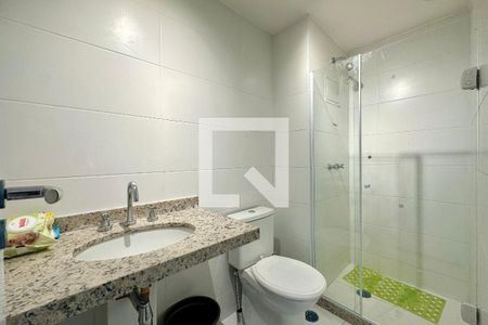 Banheiro de kitnet/studio à venda com 1 quarto, 34m² em Centro, Rio de Janeiro