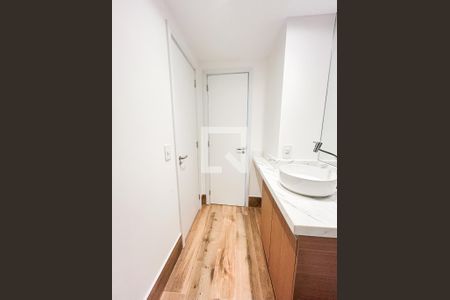 Banheiro de apartamento para alugar com 1 quarto, 44m² em Santo Amaro, São Paulo