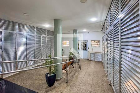 Studio à venda com 28m², 1 quarto e sem vaga Studio à venda com 28m², 1 quarto e sem vagaHall de entrada