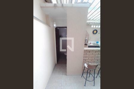 Casa à venda com 192m², 4 quartos e 4 vagasFoto 03