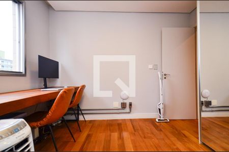 Apartamento à venda com 135m², 2 quartos e 2 vagasQuarto2