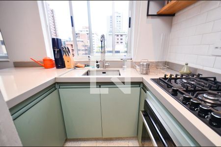 Apartamento à venda com 135m², 2 quartos e 2 vagasCozinha