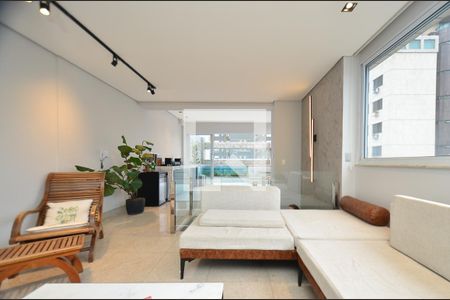 Apartamento à venda com 135m², 2 quartos e 2 vagasCobertura