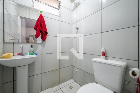 Casa à venda com 80m², 3 quartos e sem vagaEdícula - Banheiro