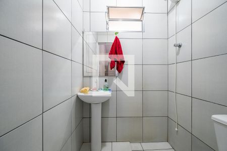 Casa à venda com 80m², 3 quartos e sem vagaEdícula - Banheiro