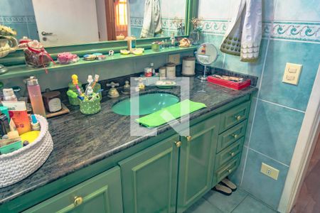 Casa à venda com 279m², 5 quartos e 5 vagas Casa à venda com 279m², 5 quartos e 5 vagasCorredor